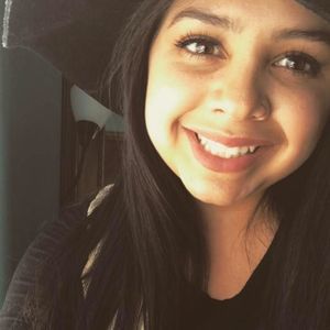 Meet your Posher, Adriana